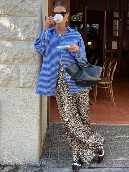Retro Safari: Women's Vintage Leopard Wide-Leg Pants" - OnlineshopLand